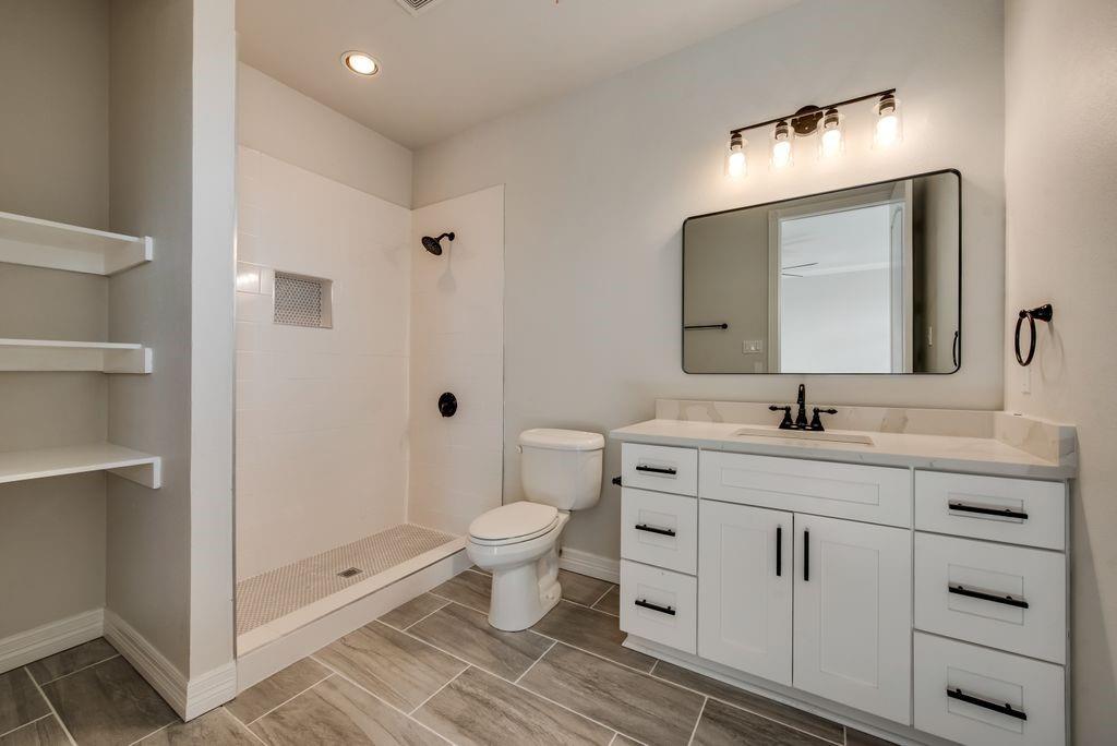 G M Casey Tr 6 - Residential