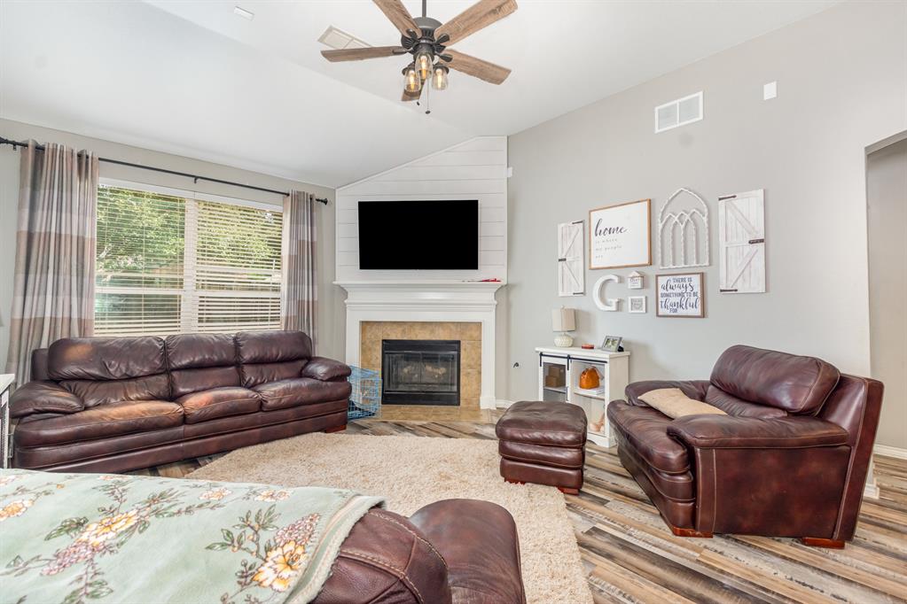 8646 Robertson Drive