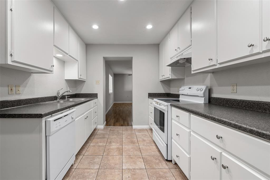 Mistletoe Heights Add Ftw - Residential Lease