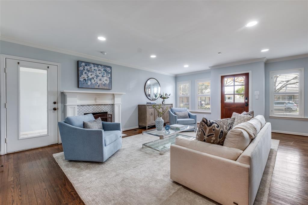 5713 W Amherst Avenue