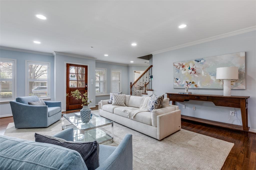 5713 W Amherst Avenue