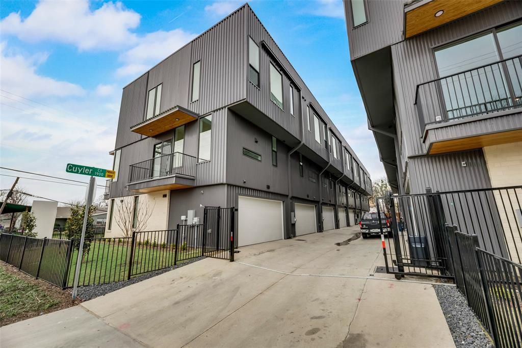 Radford Court - Residential Lease