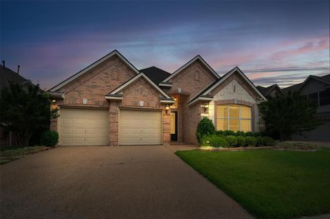 Photo of 1660 Kimble Drive, Carrollton, TX 75010 (MLS # 21254347)