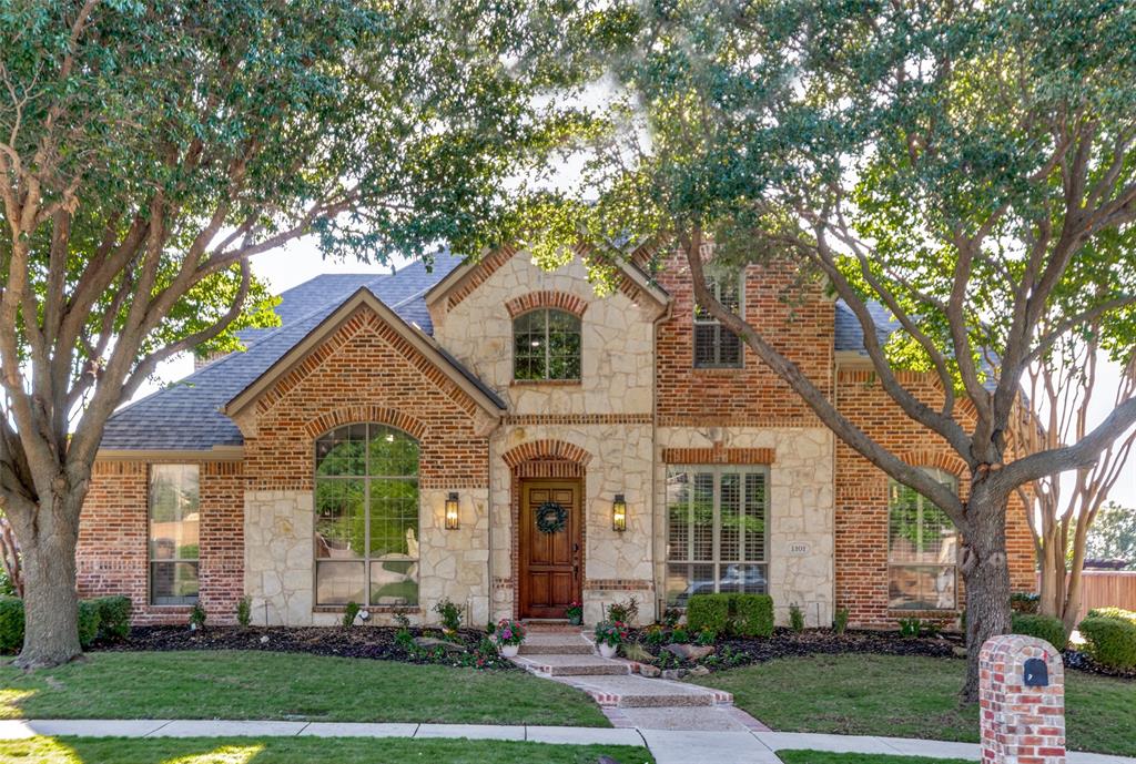 1101 Stonington Drive