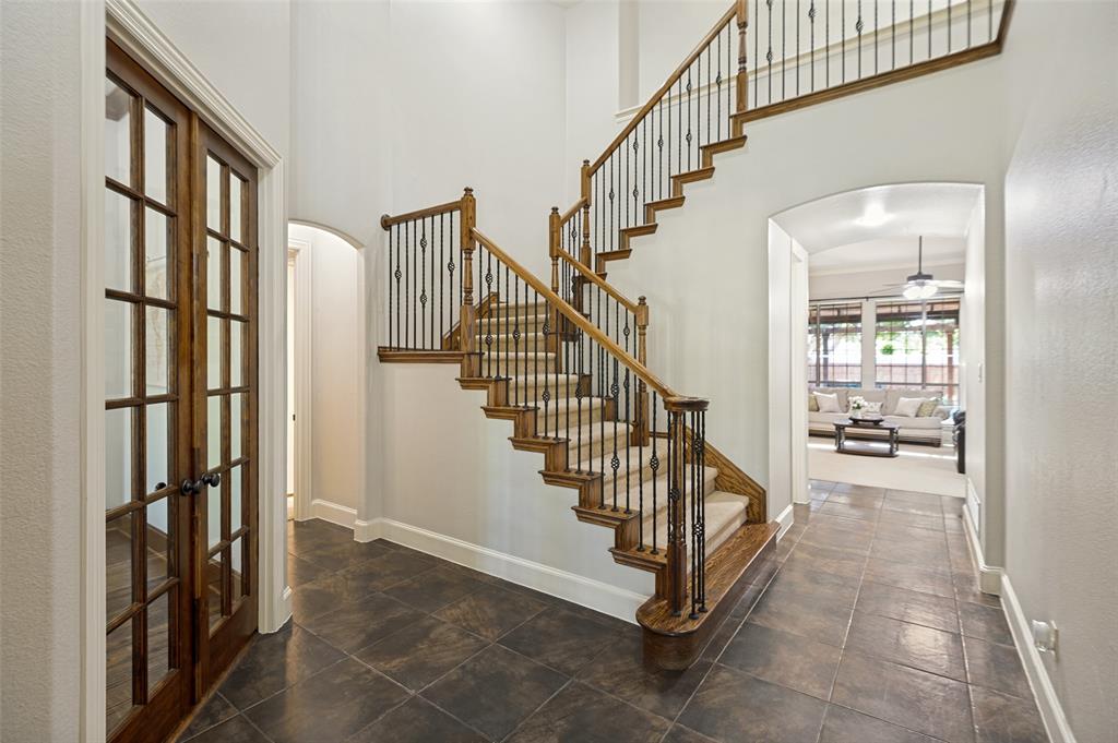 1101 Stonington Drive