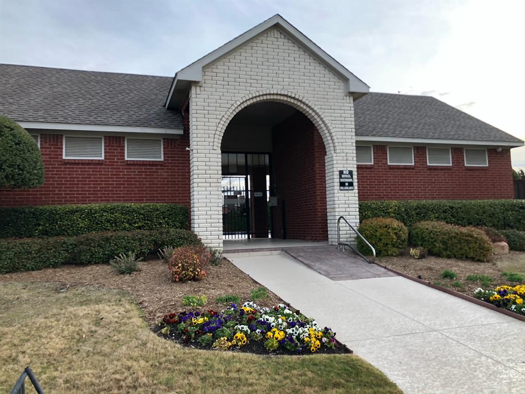 1404 Sunderland Court