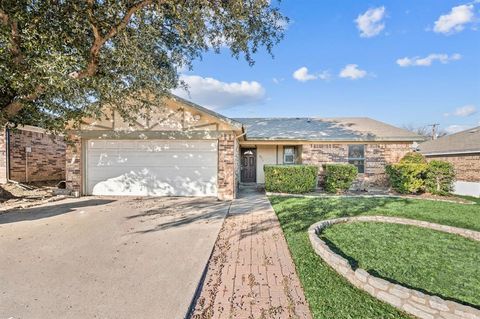 6413 High Lawn Terrace Watauga TX 76148