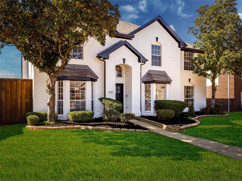 6709 Thornbury Drive