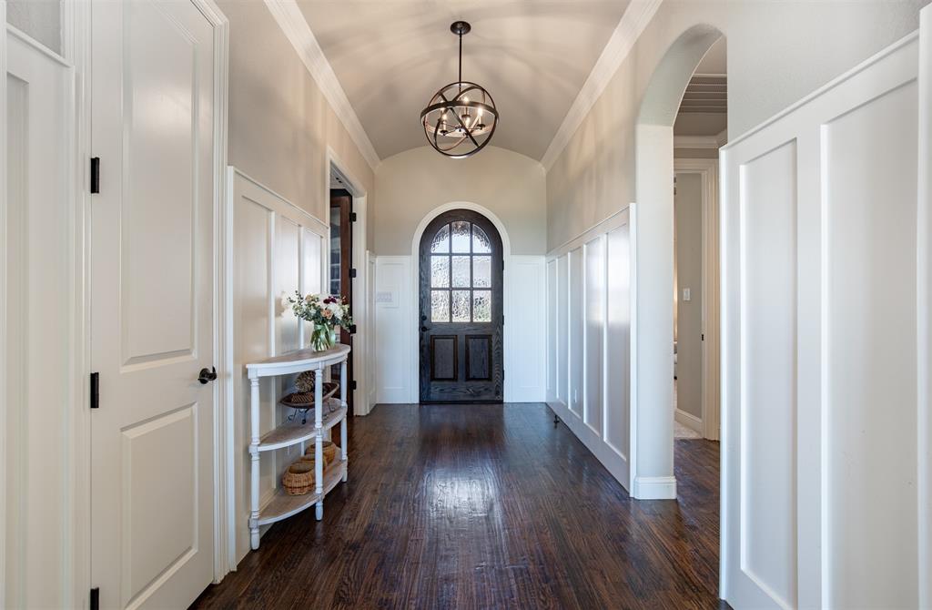 3217 Glenmore Avenue