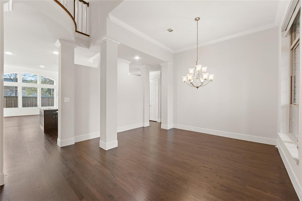 4026 N Cresthaven Road