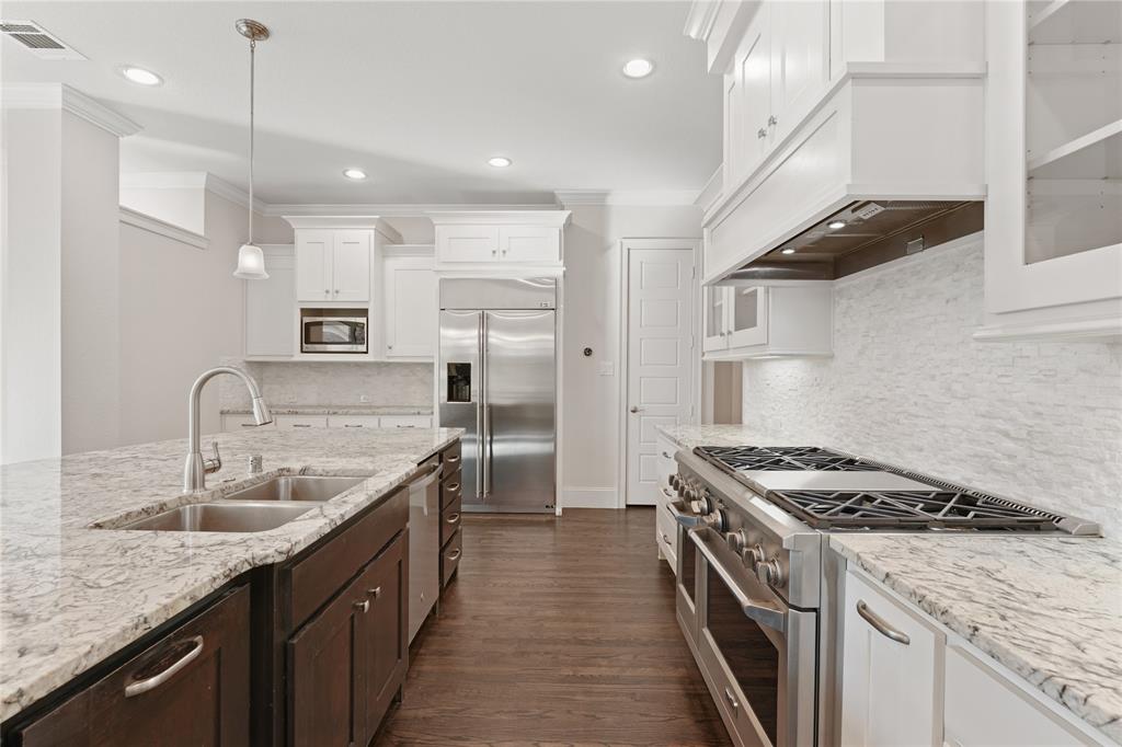 4026 N Cresthaven Road