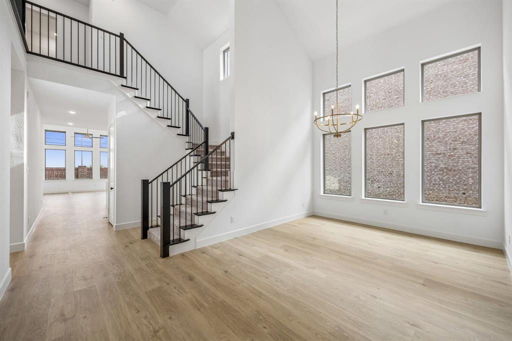 9502 Keep Street