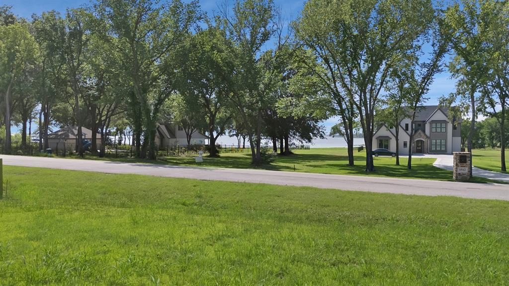 1511 Shoreline Drive