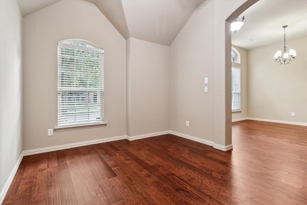 5612 Belton Lane