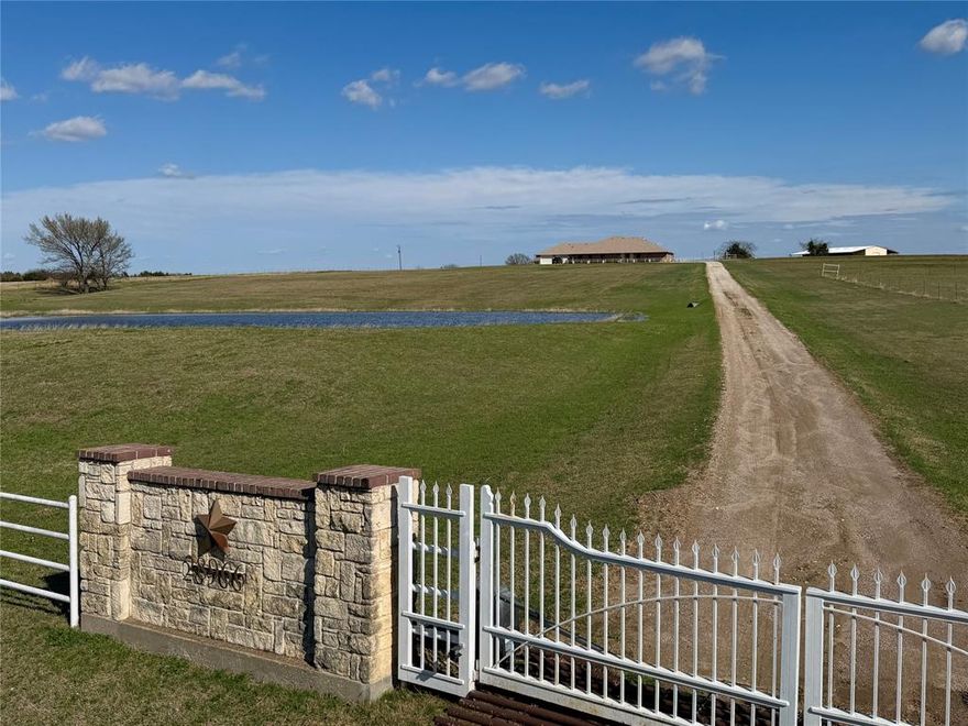 Auctioneer Live Onsite Friday, April 3 at 12:00 High Noon. Why a starting bid of $250,000? Simple fact-I do not know what you are willing to pay until you tell me. Consequently, the Seller has hired me-the Auctioneer-to find out what you are willing to pay. Therefore, we will have an auction. You must be willing to show proof of funds, and you must be willing to make a competitive offer. Additionally, you must agree to the terms and conditions of the sale. Additionally, each party must register in advance. Contact the Auctioneer to find out how. Myers Jackson, Auctioneer under the direction of the seller may process and execute bids submitted (offers) that satisfy the sellers right to reservation, liberty of bidding, counter-bidding or other rights. Subject to online or offline Terms, Conditions of Sale, Offer, Price, Seller Confirmation, Buyers Premium ~ TDLR 17057