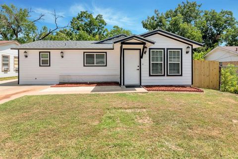 1305 Hadley Drive Arlington TX 76011