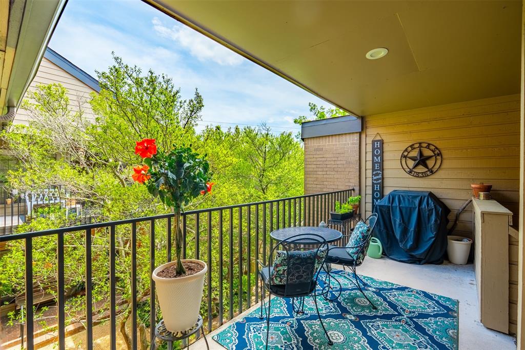 Lakes Of Bent Tree Condo - Residential
