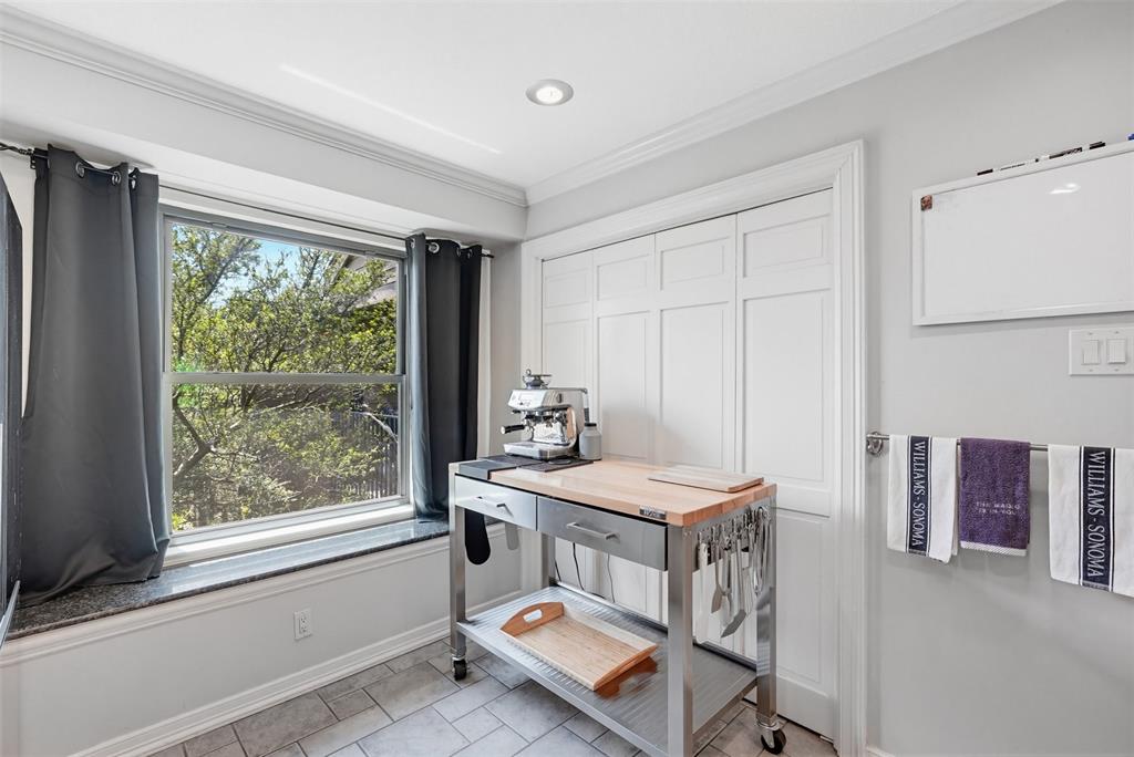 Lakes Of Bent Tree Condo - Residential