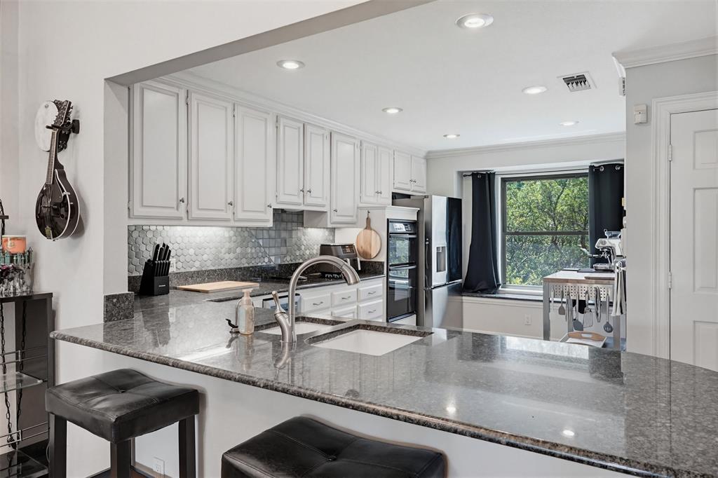 Lakes Of Bent Tree Condo - Residential