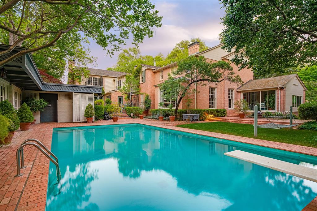 Carroll & Culwells - Residential