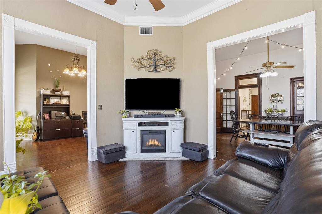 Original Cleburn - Residential