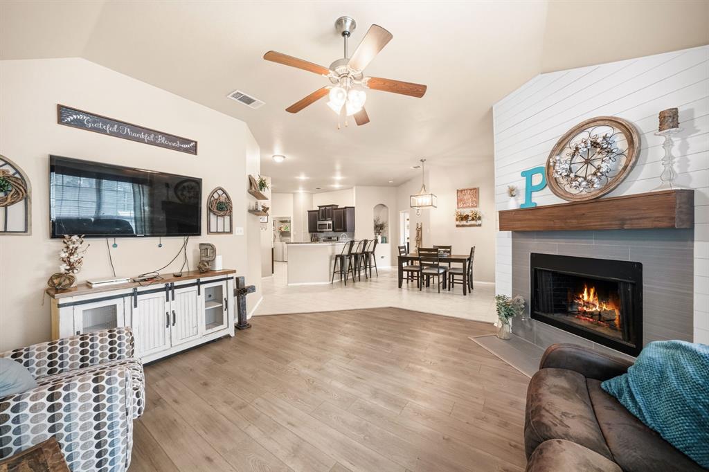 The Arbor At Willow Grove - Residential