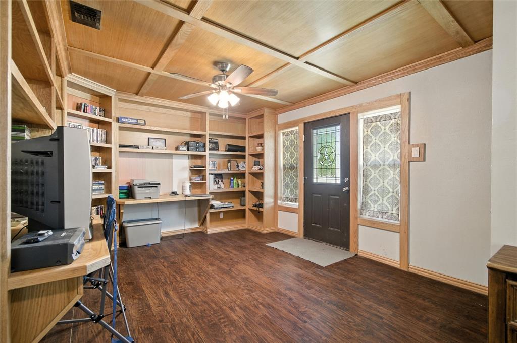 A0826 S MERRITT - Residential