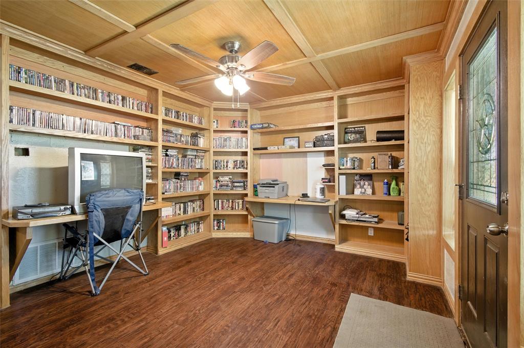 A0826 S MERRITT - Residential