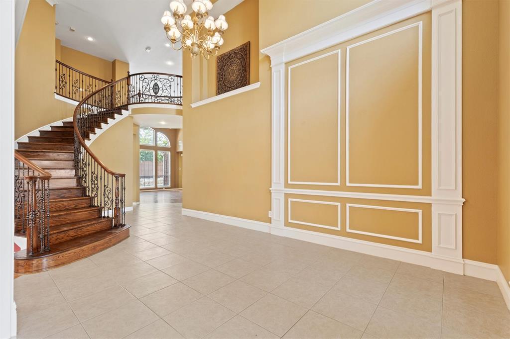 2609 Green Oak Drive