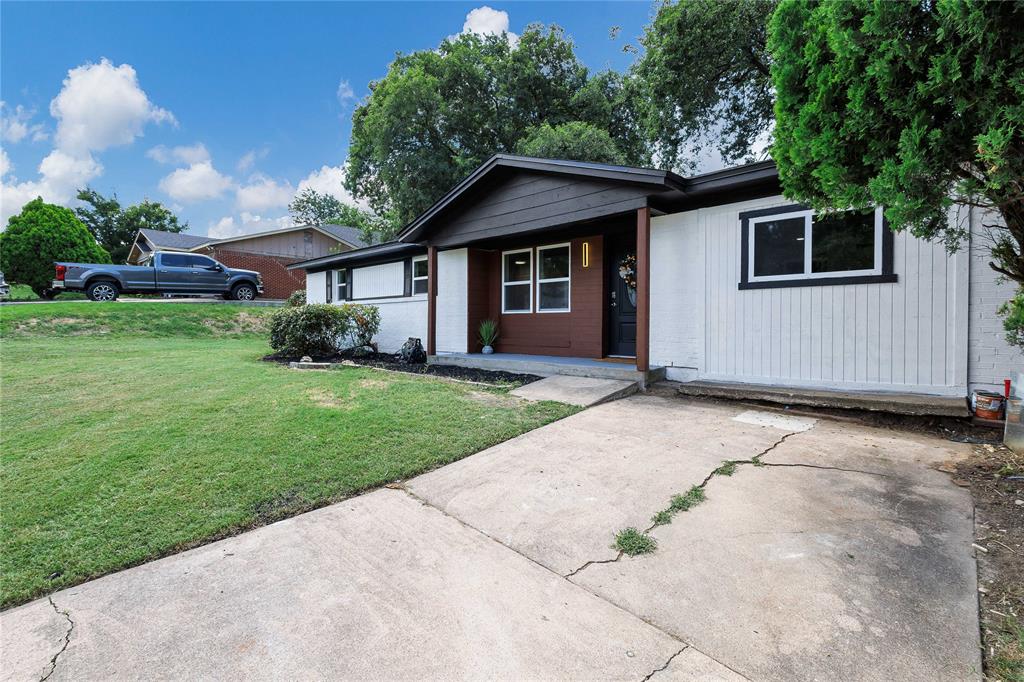 6405 Johns Way