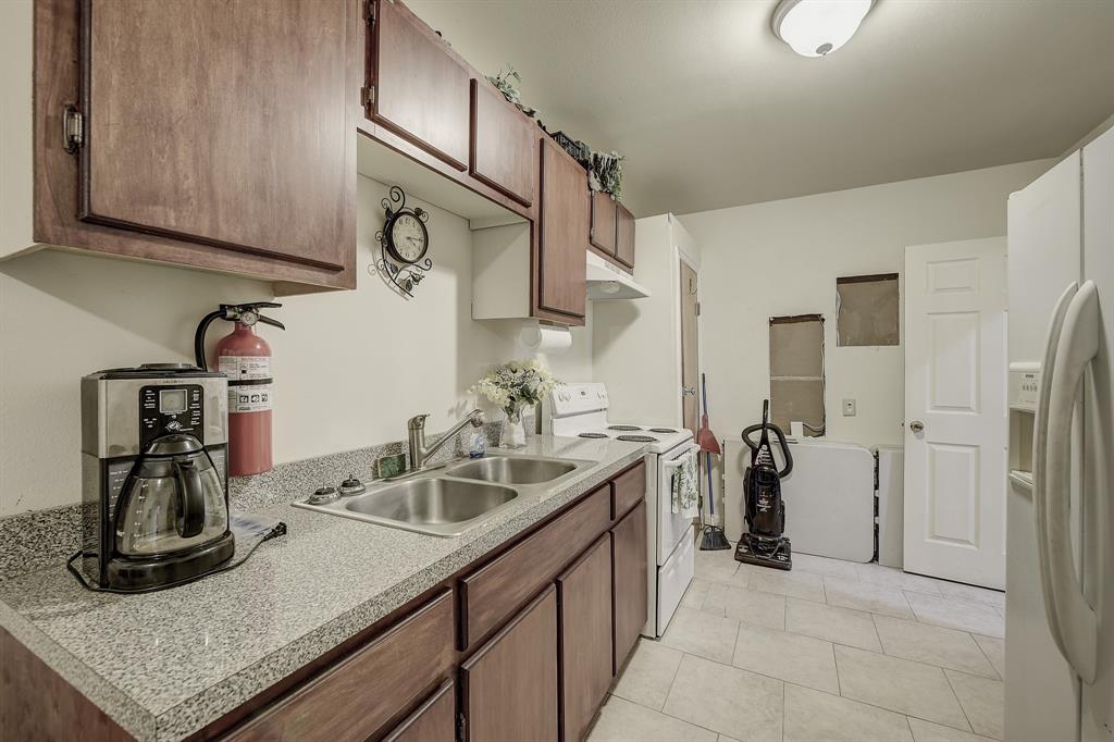 Bellevue - Commercial Sale