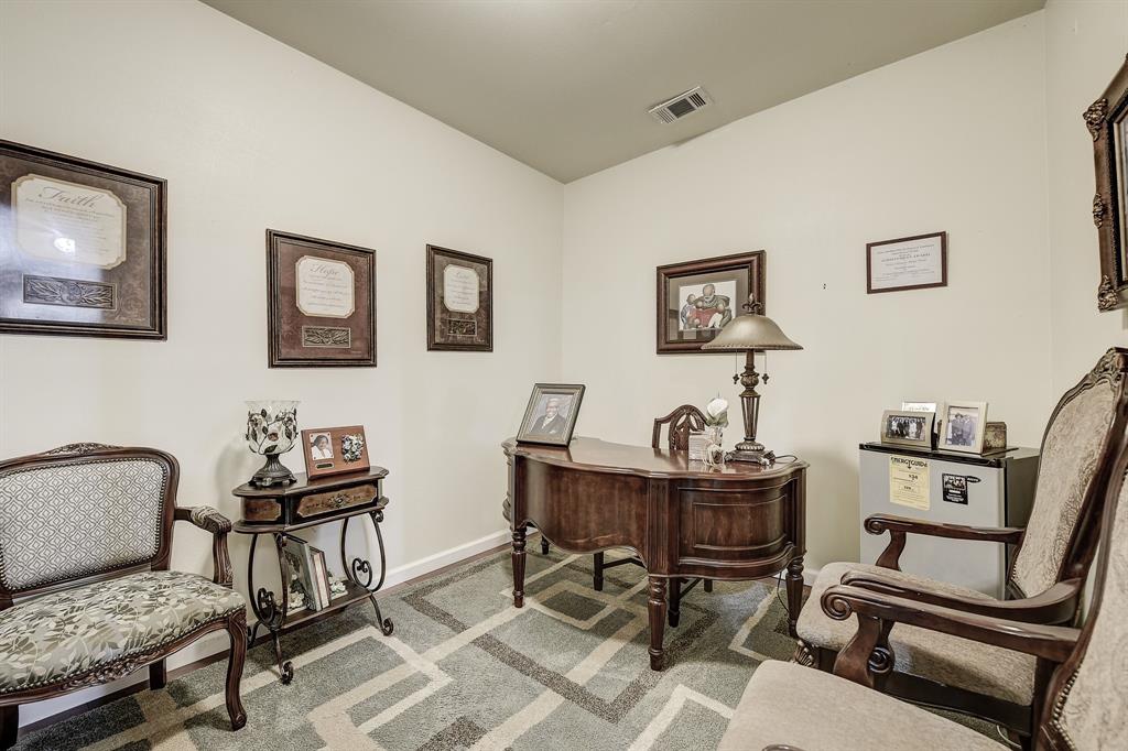 Bellevue - Commercial Sale