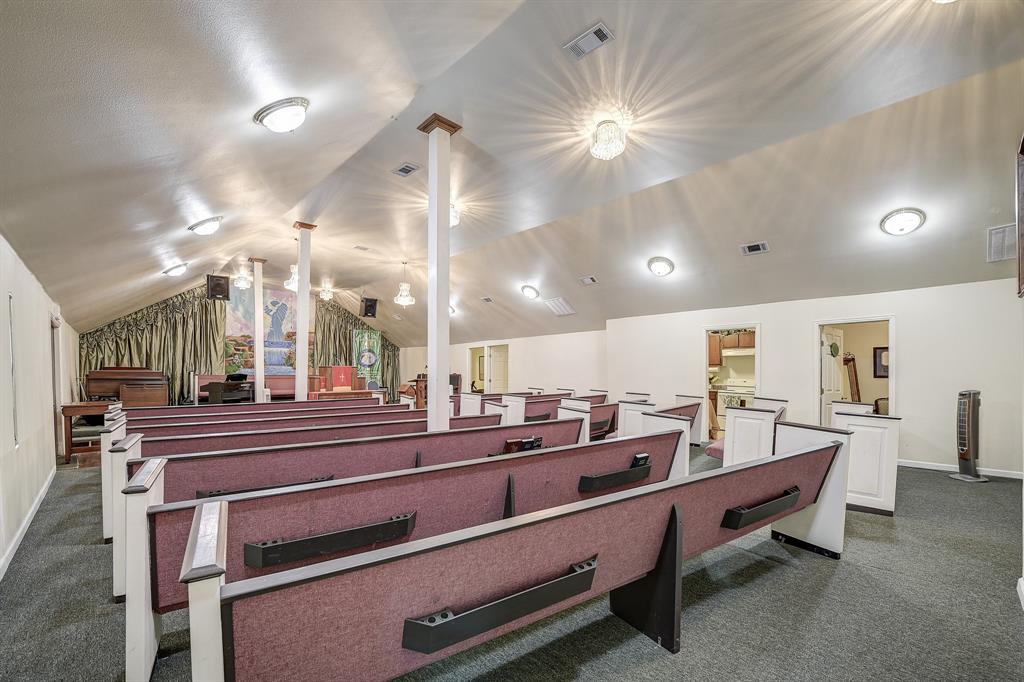 Bellevue - Commercial Sale