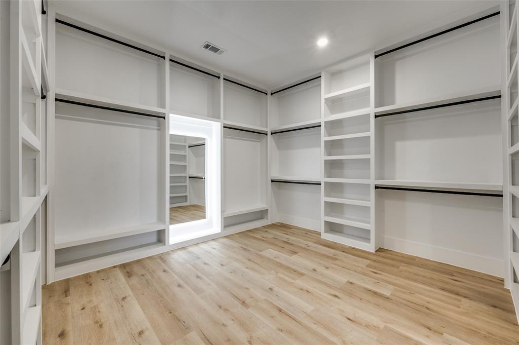 HOMESTEAD MANOR - Residential