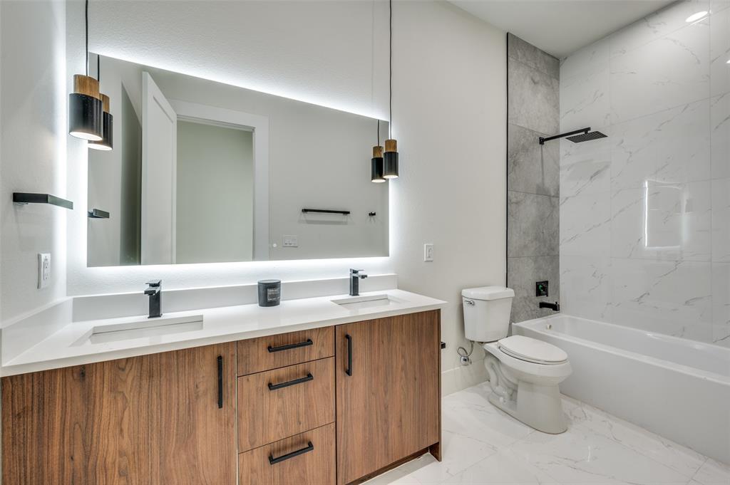 HOMESTEAD MANOR - Residential