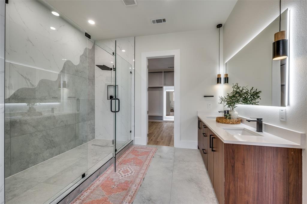 HOMESTEAD MANOR - Residential