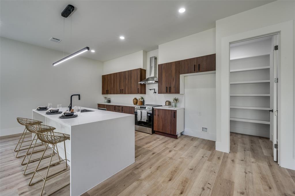 HOMESTEAD MANOR - Residential