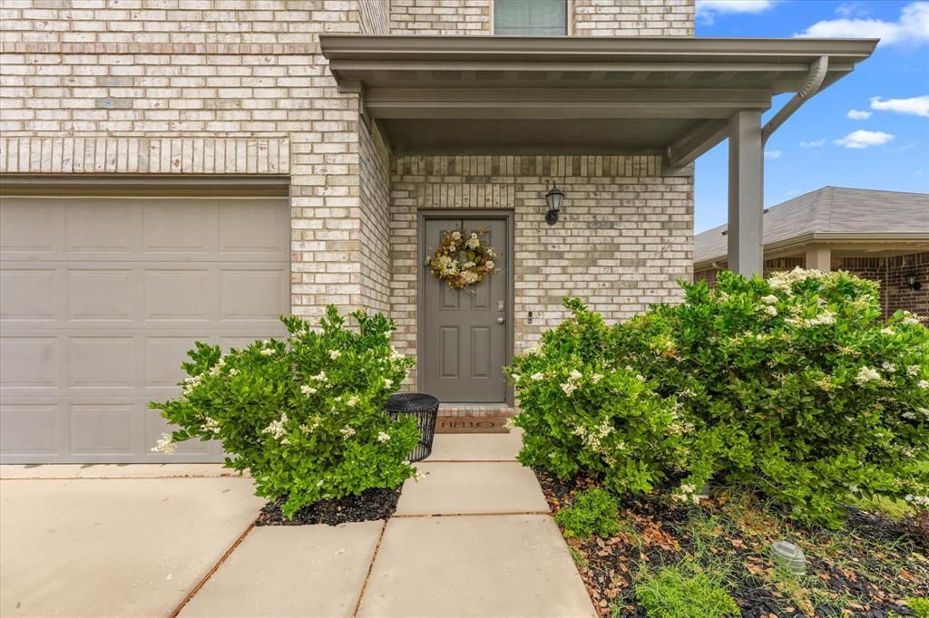 Photo of 1128 Catalan Trail, Mesquite, TX 75149 (MLS # 21249530)