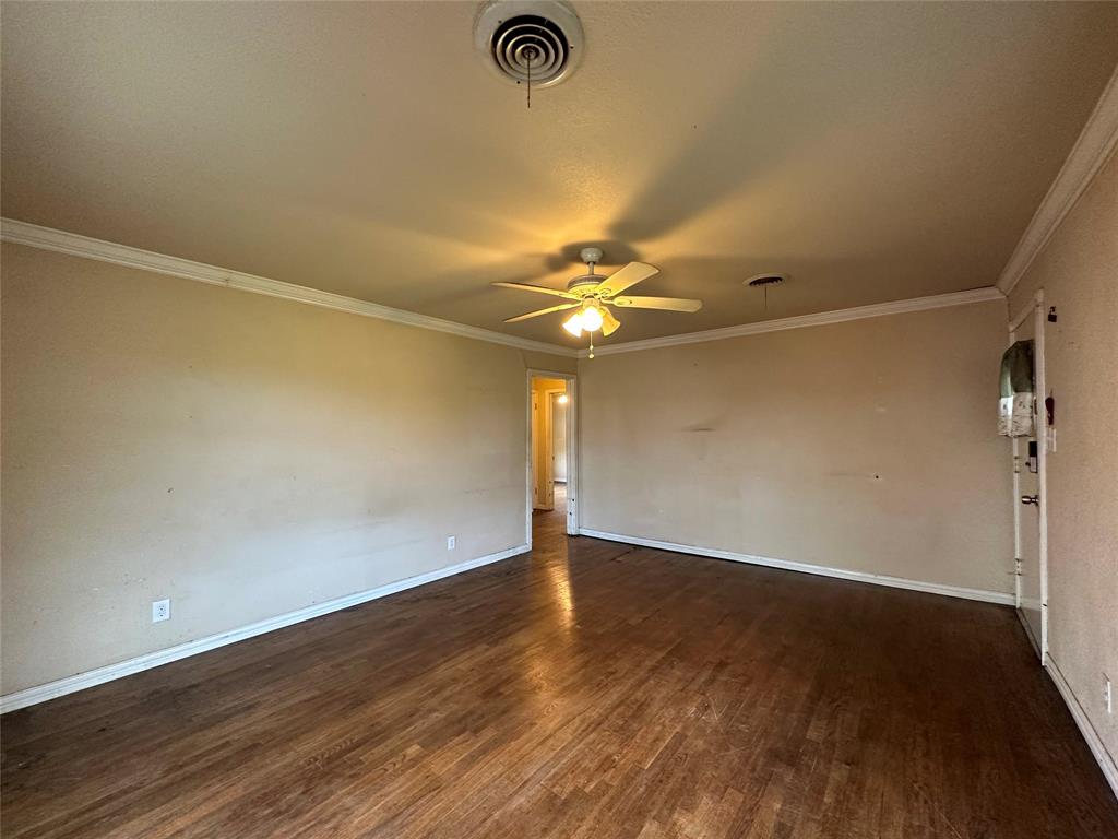 J W King - Residential