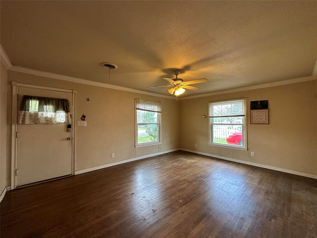 J W King - Residential