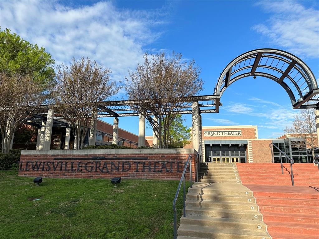 J W King - Residential