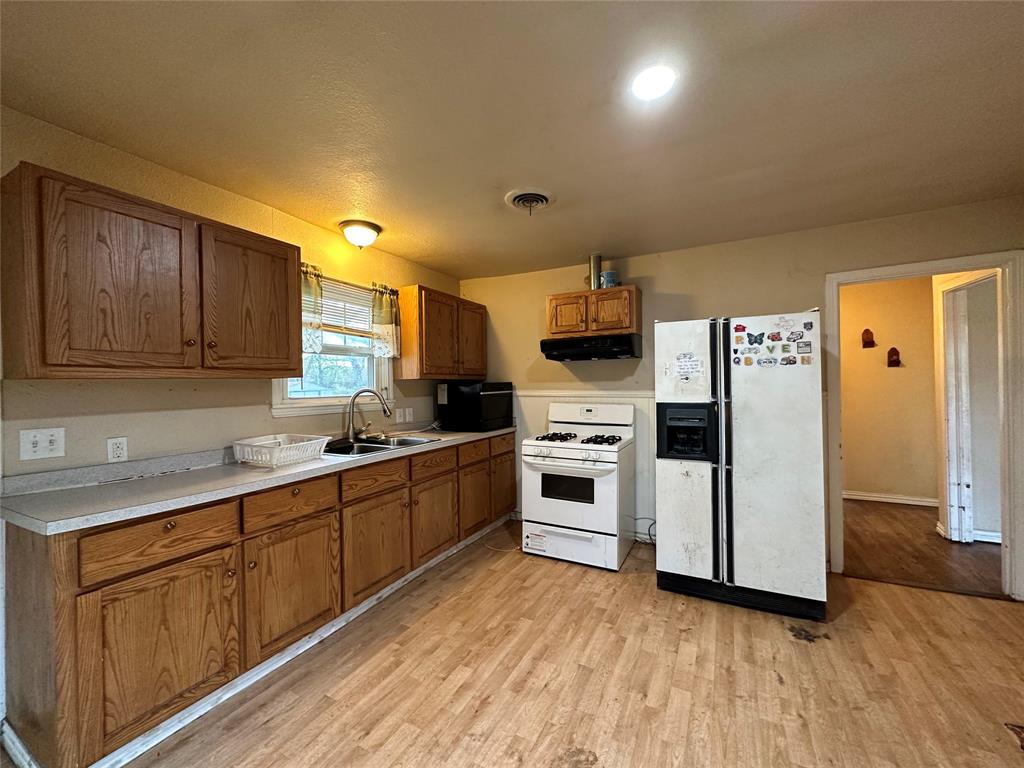 J W King - Residential