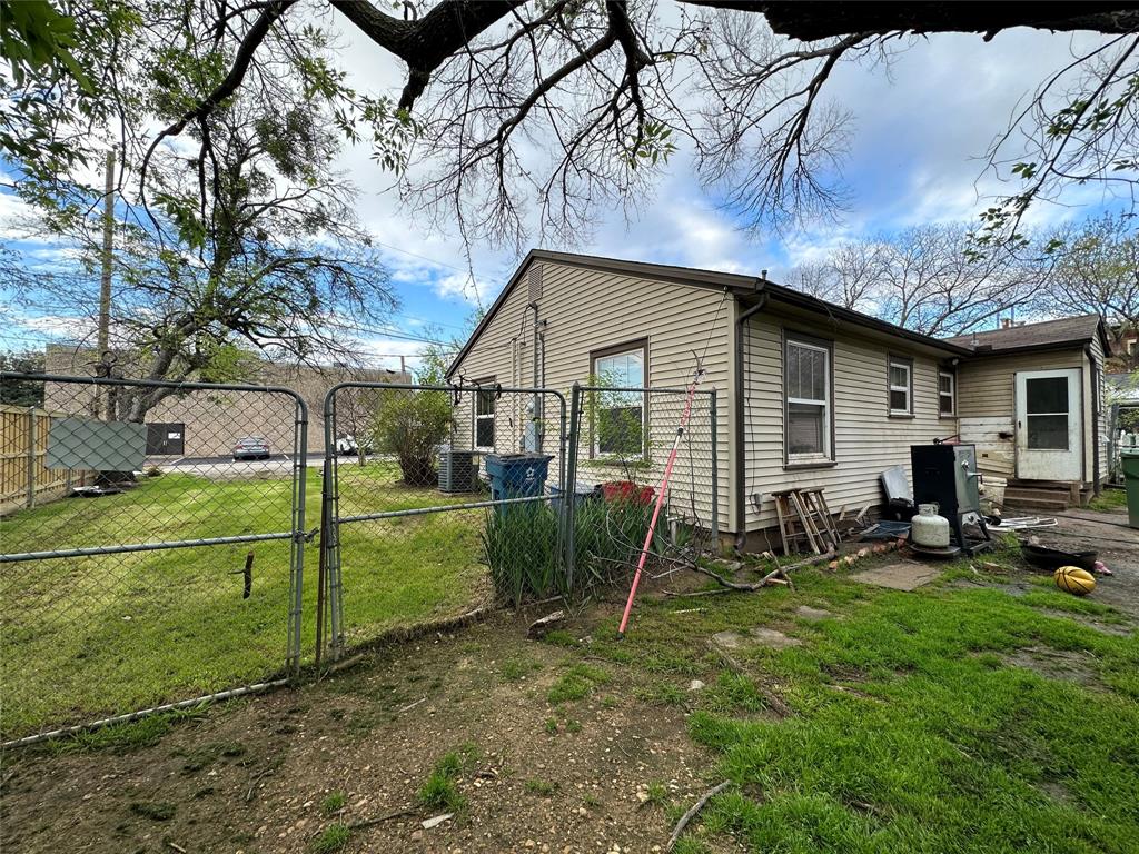 J W King - Residential