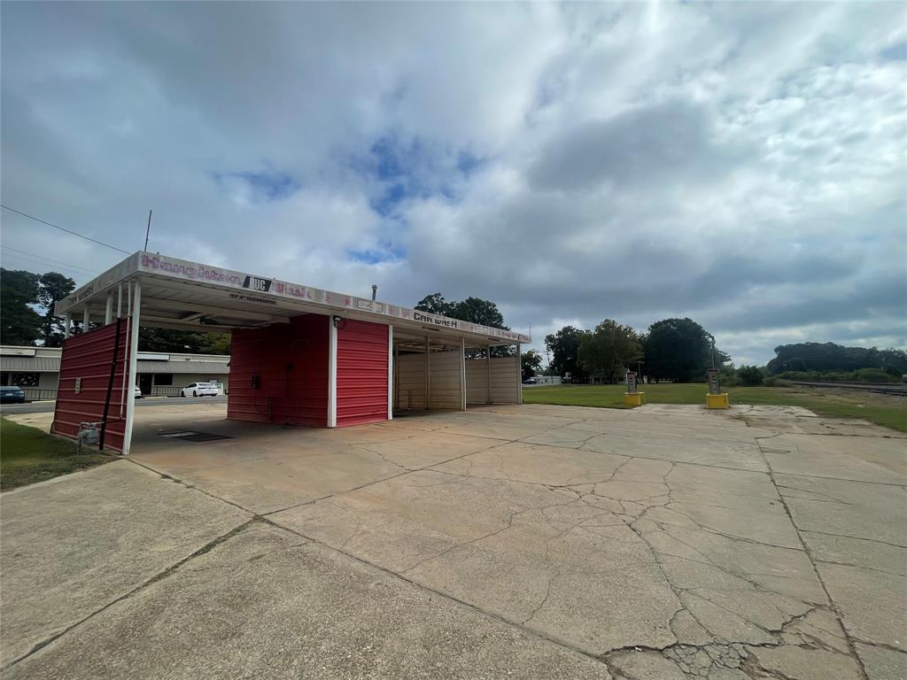 125 E Taylor Avenue