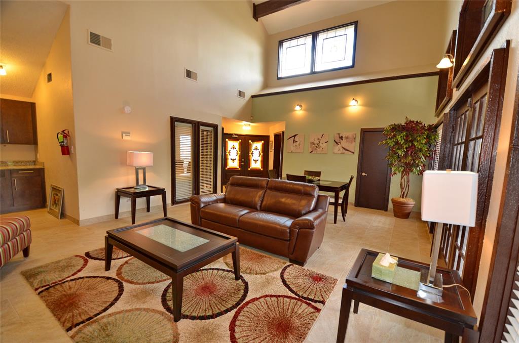 Lakehill Townhomes - Residential Lease