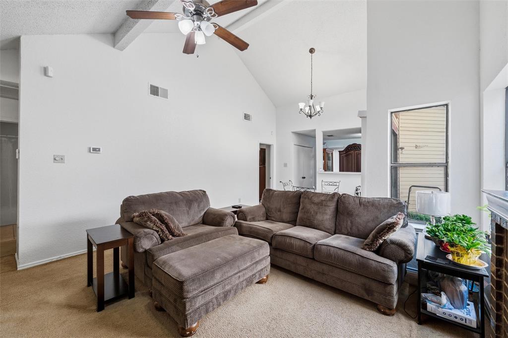 10464 Woodleaf Drive