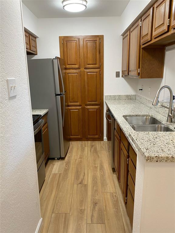 Cloisters Condo The - Residential Lease