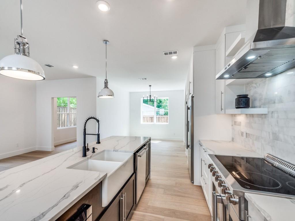 706 W White Avenue
