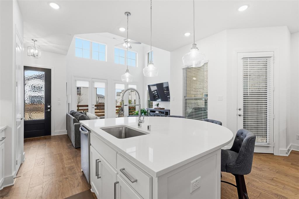 8029 Pine Island Way