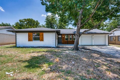 A home in Farmers Branch